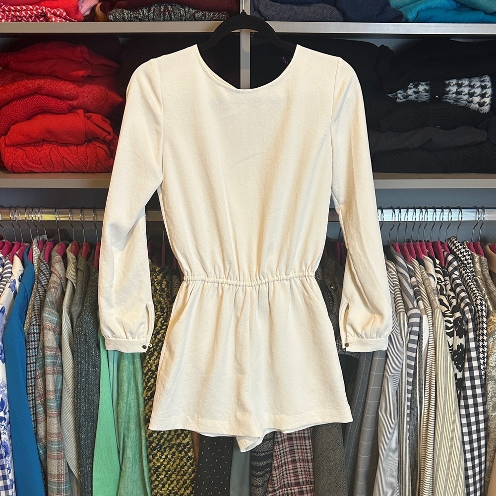 Wilfred ivory long sleeve back button closure romper size S